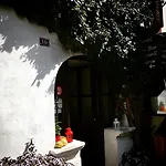 Hotel Au Bon Accueil 3*