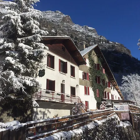 Hotel Au Bon Accueil 3*